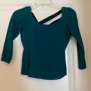 Criss Cross Fitted Long Sleeve